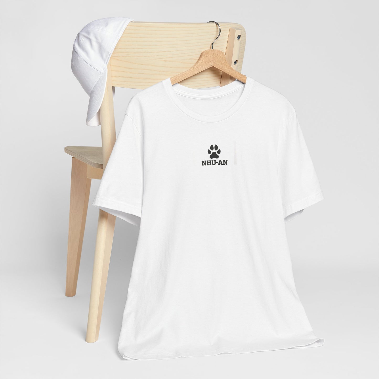 Paw Print "NHU-AN" Minimalist White Tee - Pet Lover Graphic T-Shirt
