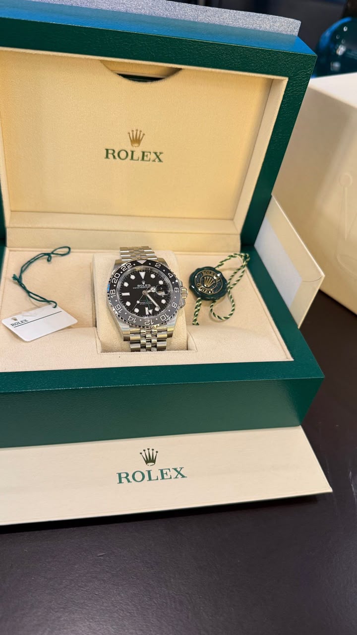 Rolex Submariner(Ref. 126610LN )